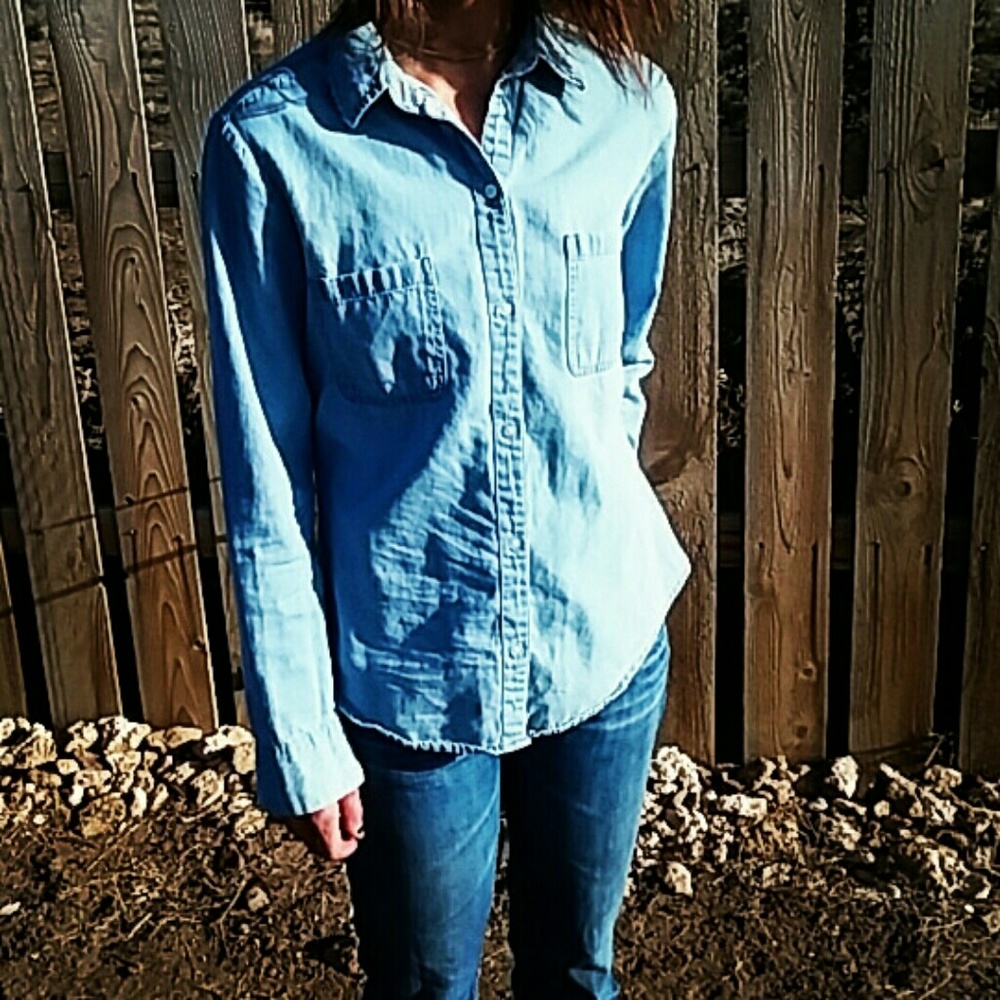 Lee Riders button down top.